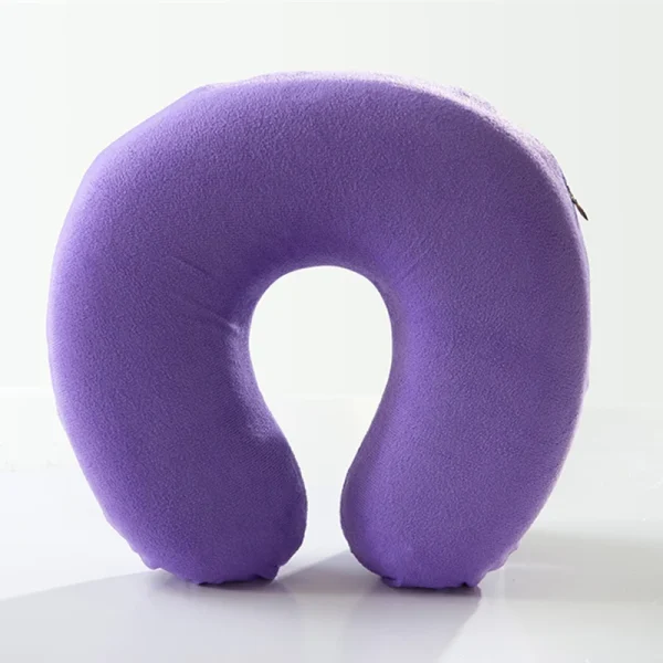 Feel the difference with SnoozeLoop’s memory foam core, designed for the ultimate neck support and comfort."